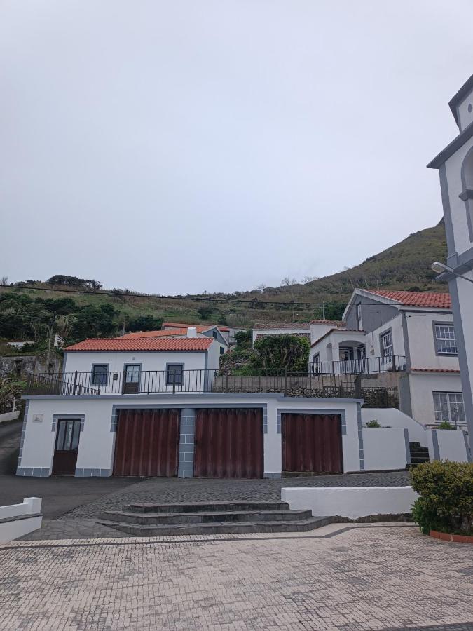 Alojamento Local M&I Lajes das Flores Εξωτερικό φωτογραφία